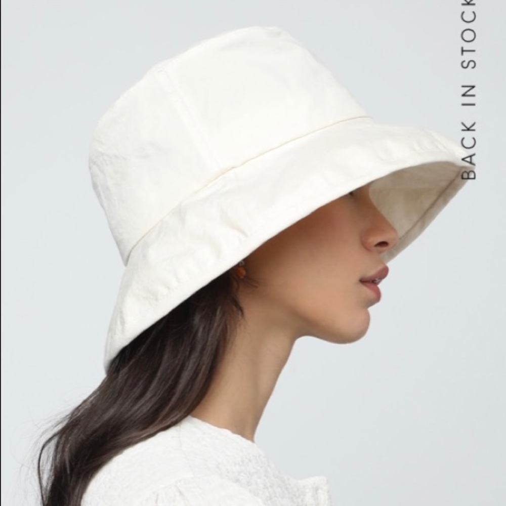 Oak + Fort Cream Bucket Hat (NWT)